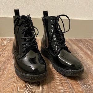NWOT Mia Girl Boots with Glitter Sole